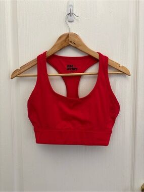Love & Sports Woman’s S (4-6) Red Sports Bra